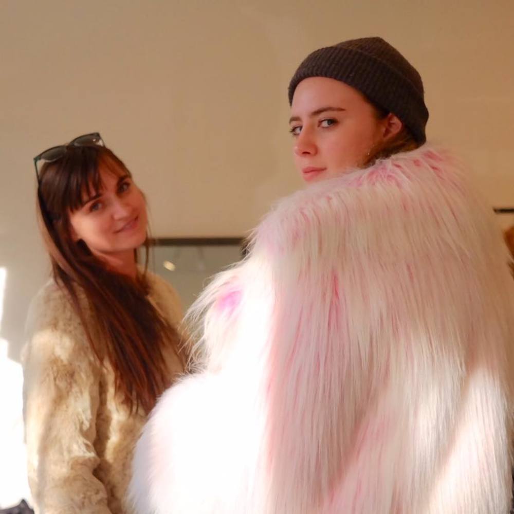 Meet your Posher, Alexis